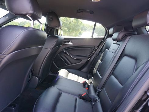 Certified 2019 Mercedes-Benz GLA 250 image 16