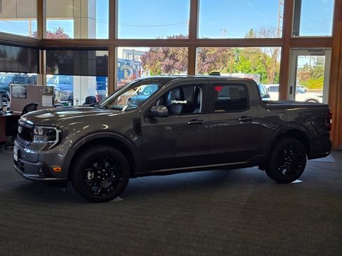 New 2025 Ford Maverick Lobo image 22