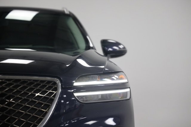 Used 2025 Genesis GV70 2.5T AWD/4WD image 3