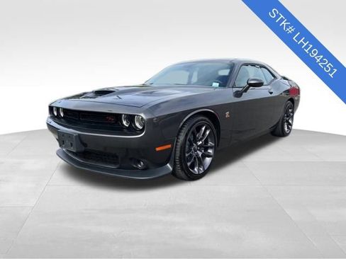 Used 2020 Dodge Challenger R/T Scat Pack image 3