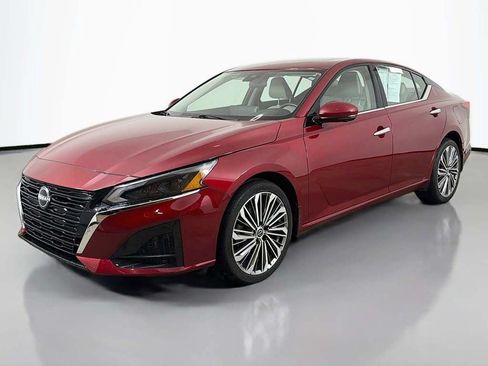 Used 2023 Nissan Altima 2.5 SL AWD/4WD image 11
