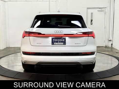 Used 2021 Audi e-tron Premium Plus w/ Premium Plus Package AWD/4WD image 7