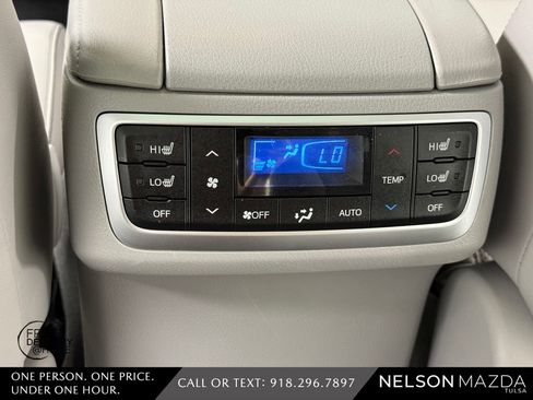 Used 2018 Toyota Highlander Limited Platinum AWD/4WD image 40