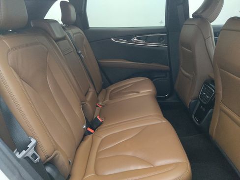 Used 2021 Lincoln Nautilus Reserve FWD image 19