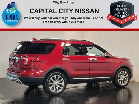 Used 2017 Ford Explorer Limited image 26