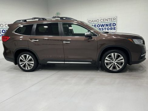 Used 2021 Subaru Ascent Touring w/ Popular Package #2 AWD/4WD image 9