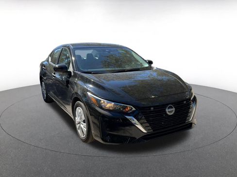 Used 2025 Nissan Sentra S image 1