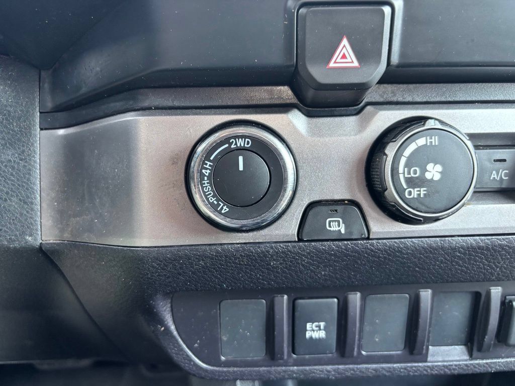 Used 2021 Toyota Tacoma SR w/ SR Convenience Package AWD/4WD image 33