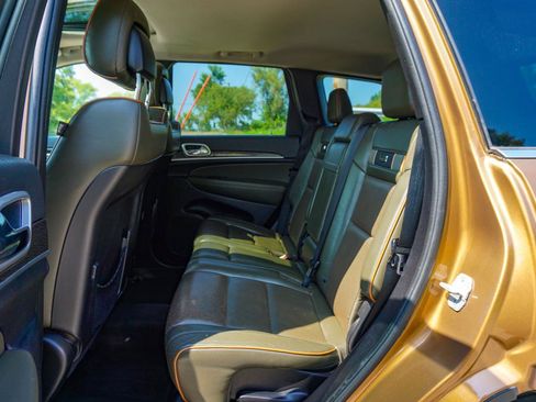 Used 2011 Jeep Grand Cherokee 70th Anniversary AWD/4WD image 17