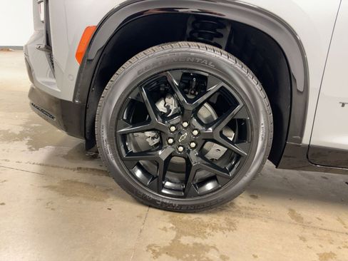 New 2026 Chevrolet Traverse RS image 11