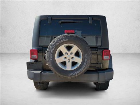 Used 2015 Jeep Wrangler Unlimited Sport w/ Quick Order Package 24S AWD/4WD image 6