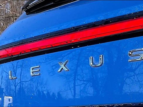 Used 2022 Lexus NX 450h+ AWD image 32