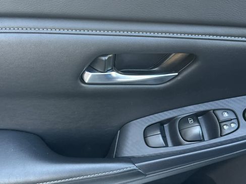 Used 2024 Nissan Sentra SV image 13