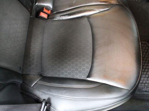 Used 2021 Jeep Compass Latitude w/ Sun and Sound Group AWD/4WD image 26