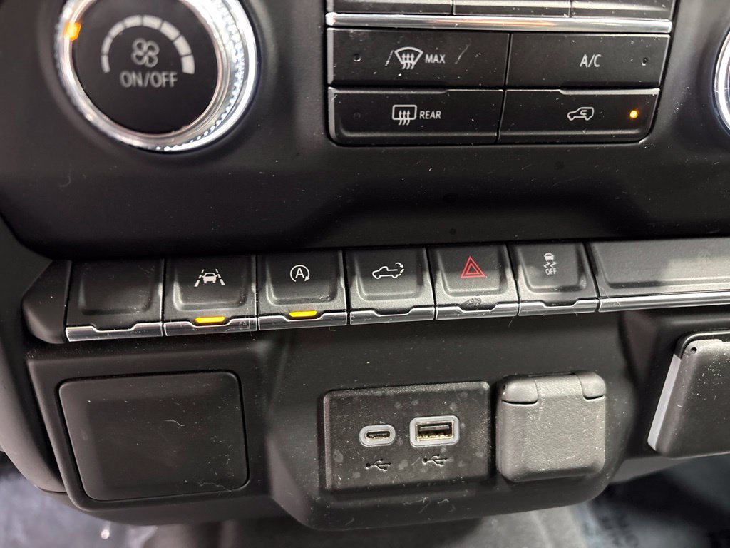 Used 2023 GMC Sierra 1500 Pro w/ Graphite Edition AWD/4WD image 20