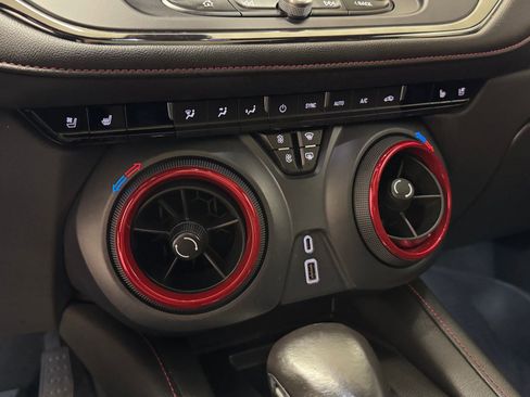 Used 2019 Chevrolet Blazer RS image 34