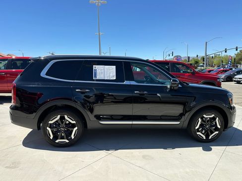 Used 2025 Kia Telluride S FWD image 9