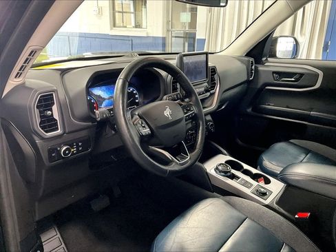 Used 2023 Ford Bronco Sport Outer Banks w/ Tech Package AWD/4WD image 8
