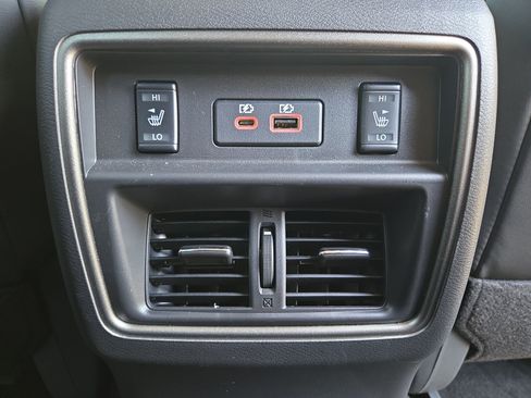 Certified 2024 Nissan Murano Platinum w/ Cargo Package image 32