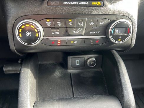 Used 2020 Ford Escape SEL image 15