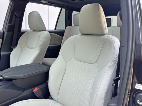 Used 2025 Lexus TX 350 AWD w/ Technology Package image 39