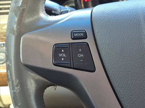 Used 2011 Acura MDX w/ Technology Package AWD/4WD image 4