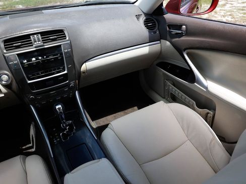 Used 2012 Lexus IS 250 RWD image 21