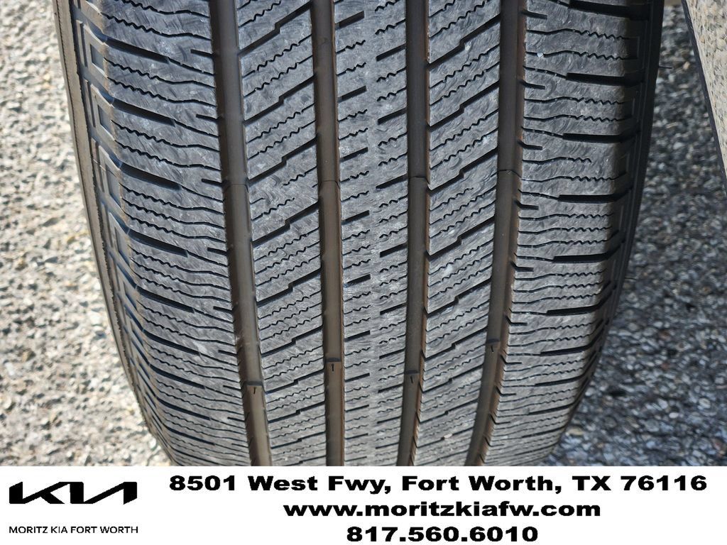 Used 2025 RAM 1500 Big Horn AWD/4WD image 10