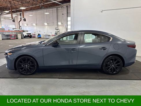 Used 2024 MAZDA MAZDA3 s image 4