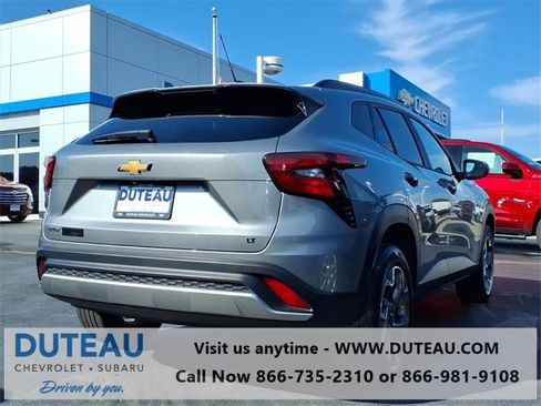 Certified 2024 Chevrolet Trax LT w/ Driver Confidence Package image 5