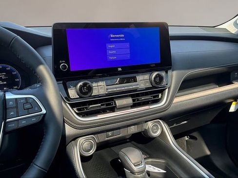 New 2025 Toyota Grand Highlander AWD image 6