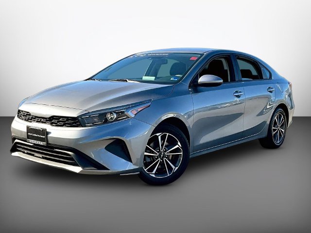 Certified 2023 Kia Forte LXS FWD image 3