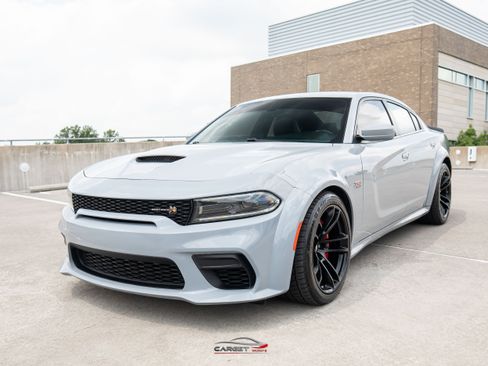 Used 2022 Dodge Charger Scat Pack RWD image 3