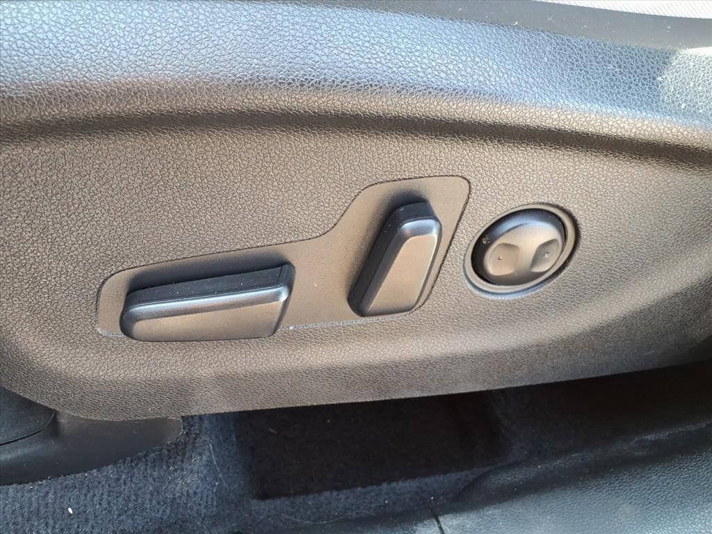 Used 2017 Kia Sorento FWD w/ LX Convenience Package image 15