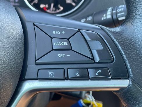 Used 2019 Nissan Rogue S FWD image 29