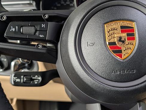 New 2026 Porsche Macan AWD/4WD image 37