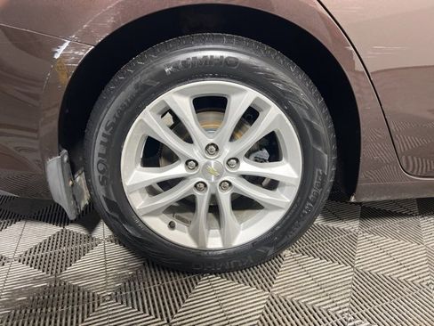 Used 2016 Chevrolet Malibu LT image 7