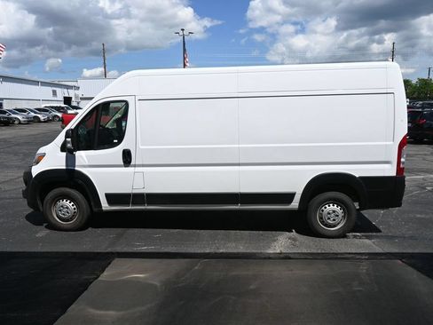 Used 2025 RAM ProMaster 2500 w/ Convenience Group FWD image 12