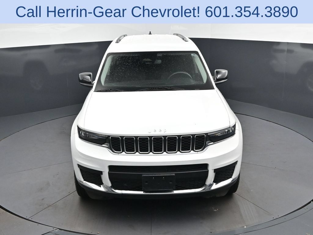 Used 2023 Jeep Grand Cherokee L Laredo RWD image 37