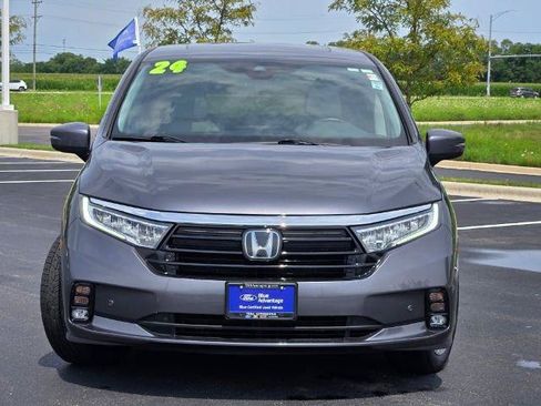 Used 2024 Honda Odyssey Touring image 2