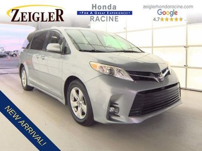 Used 2018 Toyota Sienna LE