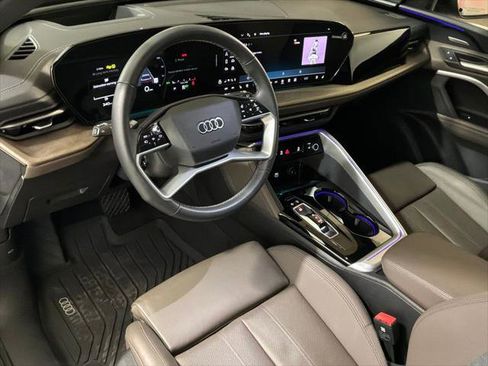 Certified 2025 Audi Q5 Premium Plus w/ Premium Plus AWD/4WD image 20
