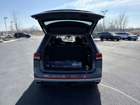 New 2026 Volkswagen Atlas Peak Edition AWD/4WD image 25