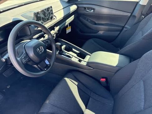 Certified 2025 Honda Accord LX image 9