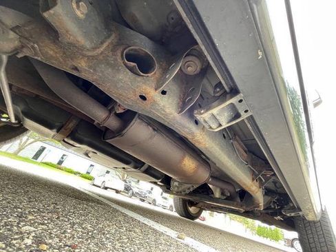 Used 2012 Lincoln Navigator 4WD image 18