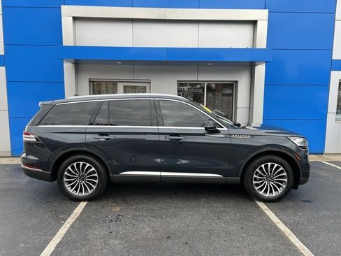 Used 2023 Lincoln Aviator Reserve w/ Equipment Group 201A image 4