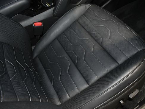 Used 2022 Kia Telluride SX w/ SX Prestige Package image 12