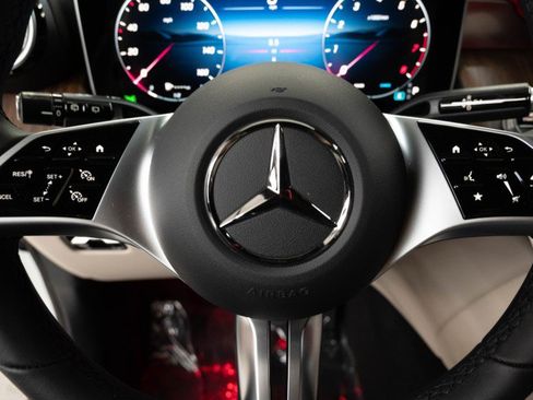 New 2026 Mercedes-Benz GLC 300 image 19