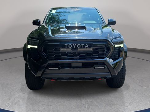 Used 2025 Toyota Tacoma TRD Pro AWD/4WD image 2