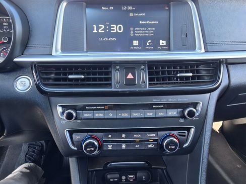 Used 2020 Kia Optima SX image 12